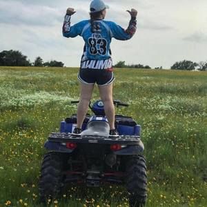 Meet your Posher, Eva